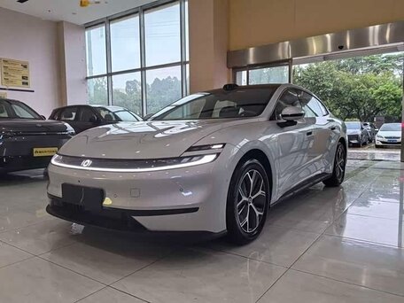2026 Changan Qiyuan A06 28.39 kWh, серый, 2770000 рублей, вид 2