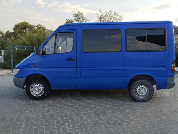 2000 Mercedes-Benz Sprinter, синий, 1200000 рублей - вид 13
