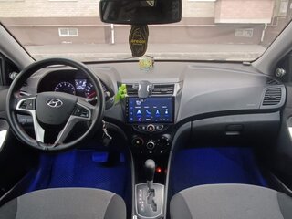 2013 Hyundai Solaris I, серебристый, 1100000 рублей, вид 5