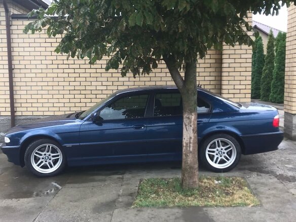 1996 BMW 7 серии 730i III (E38), синий, 2500000 рублей - вид 5