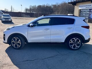 2018 Kia Sportage IV Рестайлинг, белый, 2450000 рублей, вид 2