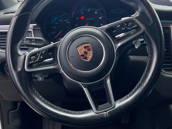 2018 Porsche Macan I, белый, 2360000 рублей - вид 8