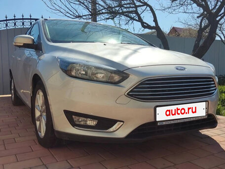 2015 Ford Focus III Рестайлинг, серебристый, 1141000 рублей, вид 4