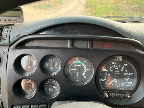 1998 DAF CF 75, серый, 2250000 рублей - вид 5