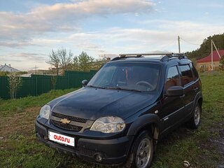 2014 Chevrolet Niva I Рестайлинг, чёрный, 380000 рублей, вид 1