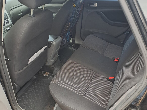 2011 Ford Focus II Рестайлинг, чёрный - вид 6