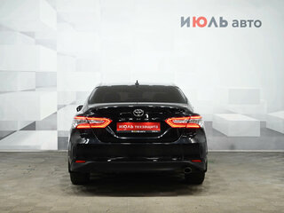 2020 Toyota Camry VIII (XV70), чёрный, 2550000 рублей, вид 5