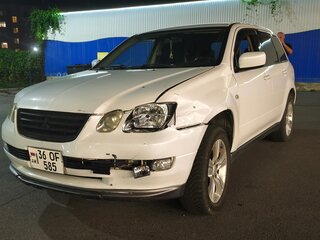 2003 Mitsubishi Airtrek I, белый, 500000 рублей, вид 2