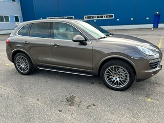 2013 Porsche Cayenne S II (958), коричневый, 3400000 рублей, вид 3