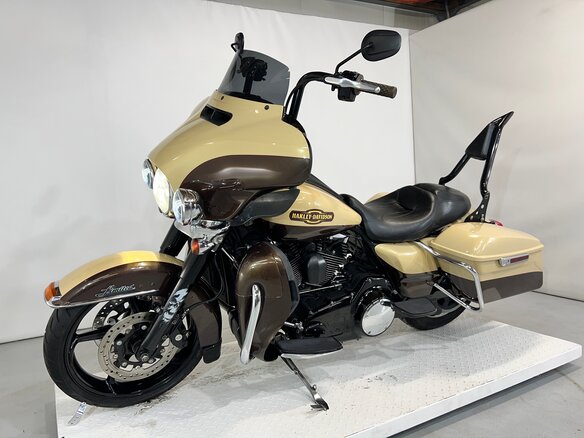 2014 Harley-Davidson Electra Glide, бежевый, 899000 рублей - вид 6