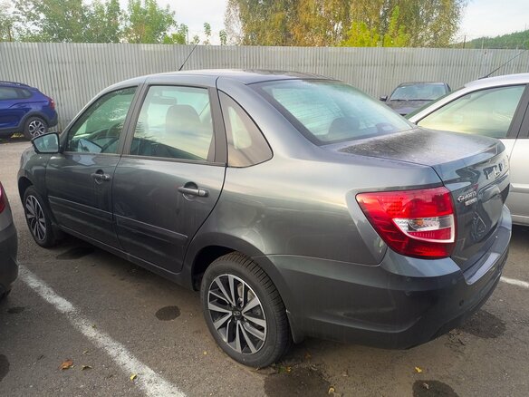 2026 Lada (ВАЗ) Granta I Рестайлинг, серый, 1230000 рублей - вид 4
