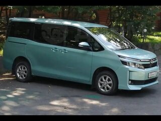 2015 Toyota Voxy III (R80), голубой, 1900000 рублей, вид 2