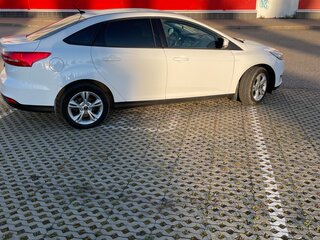 2016 Ford Focus III Рестайлинг, белый, 935000 рублей, вид 3