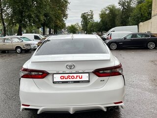 2021 Toyota Camry VIII (XV70) Рестайлинг, белый, 2650000 рублей, вид 5