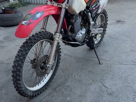 1997 Honda XR 400, красный, 289999 рублей, вид 2