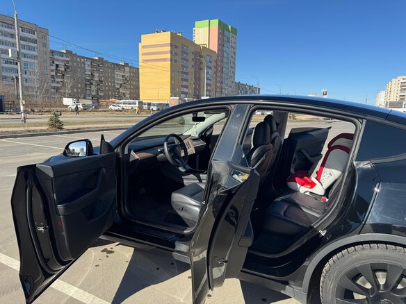 2020 Tesla Model Y Long Range I, чёрный - вид 25
