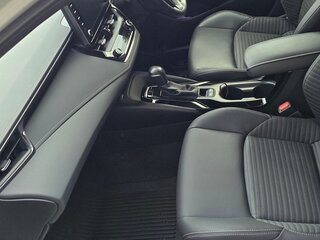 2020 Toyota Corolla XII (E210), белый, 2350000 рублей, вид 3