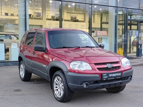 2018 Chevrolet Niva I Рестайлинг, красный, 550000 рублей, вид 3
