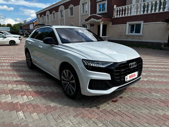 2021 Audi Q8 45 TDI I (4M), белый, 7099000 рублей