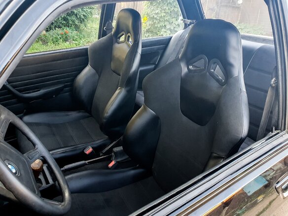 1981 BMW 3 серии 318i I (E21), чёрный, 3500000 рублей - вид 9