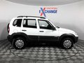 2015 Chevrolet Niva I Рестайлинг, белый - вид 3