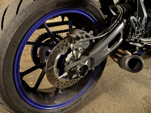 2022 Yamaha YZF-R7, синий, 965000 рублей - вид 6