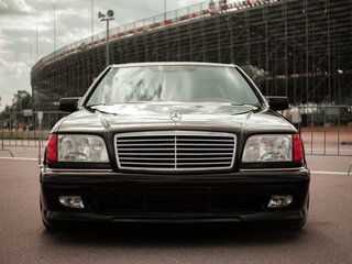 1992 Mercedes-Benz S-Класс 300 III (W140), коричневый, 15000000 рублей, вид 2