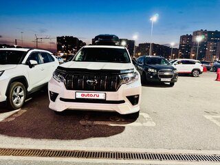 2021 Toyota Land Cruiser Prado 150 Series Рестайлинг 3, белый, 5600000 рублей, вид 2