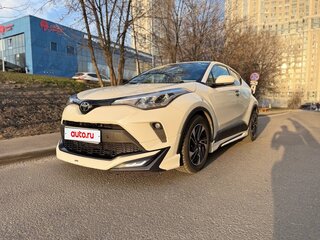 2019 Toyota C-HR I Рестайлинг, белый, 2045000 рублей, вид 1