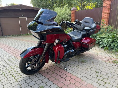 2019 Harley-Davidson Road Glide Limited, красный, 2700000 рублей, вид 3