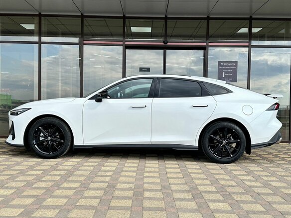 2024 Changan UNI-V I, белый, 3329900 рублей - вид 6