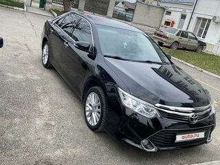 2015 Toyota Camry VII (XV50) Рестайлинг, чёрный, 1950000 рублей, вид 2