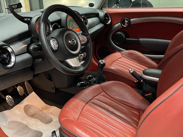 2008 Mini Hatch Cooper S II (R56), белый, 900000 рублей - вид 6