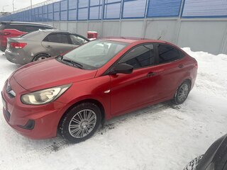 2011 Hyundai Solaris I, красный, 700000 рублей, вид 5