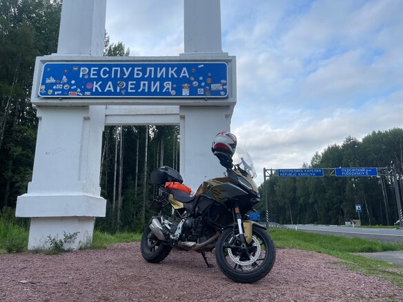 2020 BMW F 900 XR, золотистый, 1200000 рублей - вид 6
