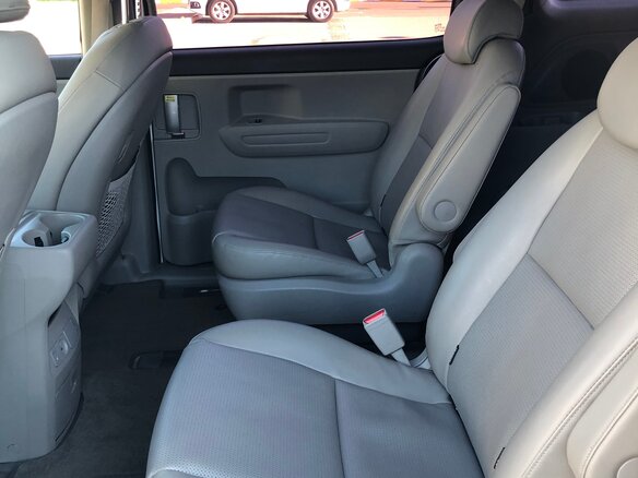 2018 Kia Carnival III, белый, 2550000 рублей - вид 24
