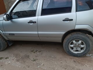 2006 Chevrolet Niva I, серебристый, 265000 рублей, вид 4