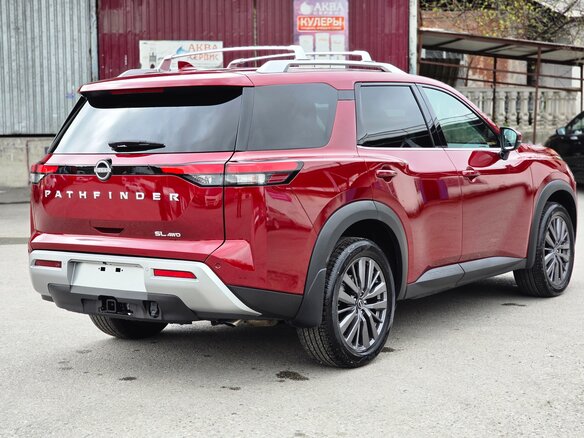2022 Nissan Pathfinder V, пурпурный, 5099000 рублей - вид 4