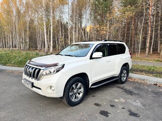 2015 Toyota Land Cruiser Prado 5-speed 150 Series Рестайлинг 1, белый, 2800000 рублей, вид 1
