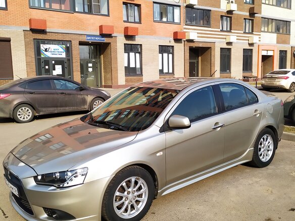 2011 Mitsubishi Lancer X Рестайлинг, бежевый, 1100000 рублей - вид 8