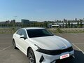 2021 Kia K5 III, белый, 2575000 рублей - вид 1