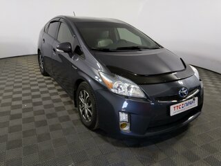 2010 Toyota Prius III (XW30), серый, 1135000 рублей, вид 3