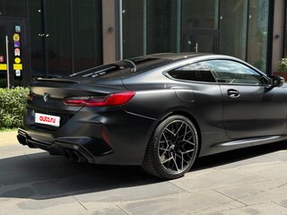 2020 BMW M8 Competition I (F91/F92/F93), чёрный, 10300000 рублей, вид 5