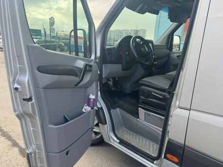 2013 Volkswagen Crafter, серебристый, 2300000 рублей, вид 2