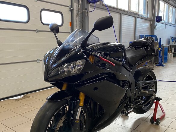2008 Yamaha YZF-R1, чёрный, 630000 рублей - вид 13