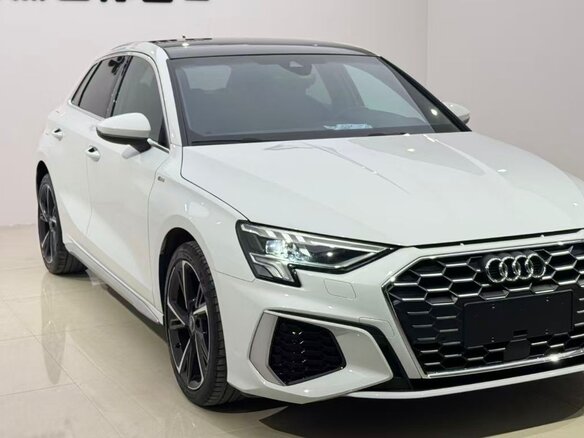 2021 Audi A3 35 TFSI IV (8Y), белый - вид 4