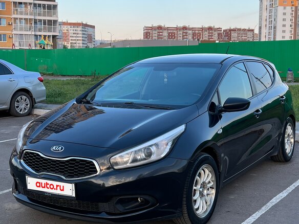 2012 Kia Ceed II, чёрный, 950000 рублей - вид 1
