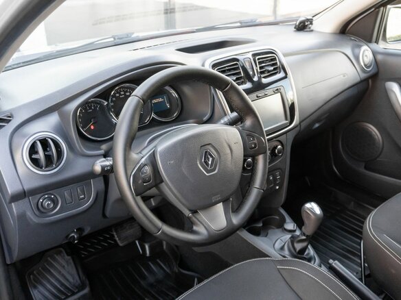 2015 Renault Logan II, серебристый - вид 4