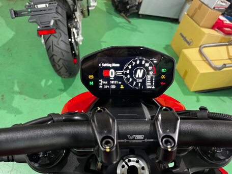 2023 Ducati Streetfighter V2, красный, 1500000 рублей, вид 3
