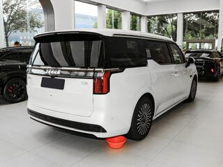 2026 Zeekr 009 140 kWh I Рестайлинг, белый, 12400000 рублей, вид 4
